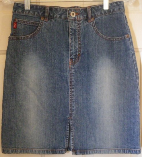 GUESS JEANS Blue Mid-Thigh STRETCH DENIM Skirt size 14 *NWOT*