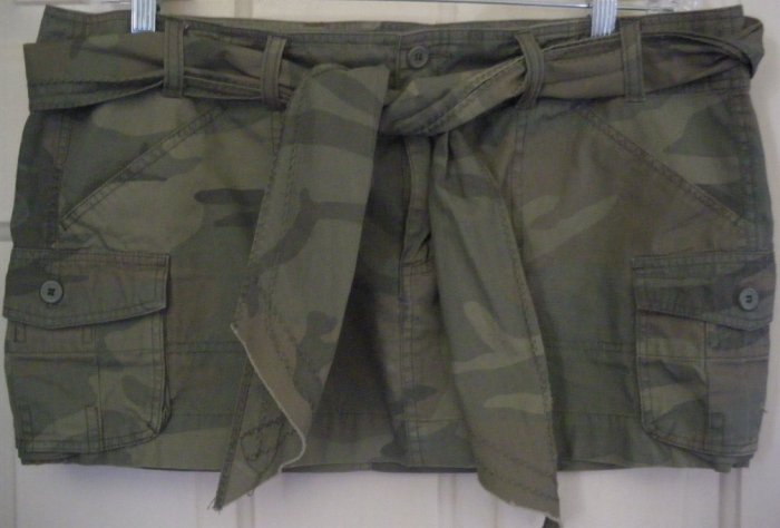 WET SEAL Micromini Belted CAMOUFLAGE Cargo Skirt size 11