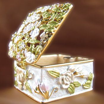 GOLD TONE BRIDAL FLOWER TRINKET BOX SWAROVSKI CRYSTALS