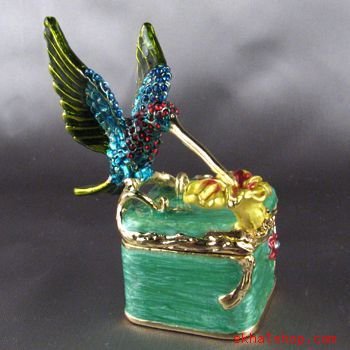 HUMMINGBIRD TRINKET / RING / GIFT BOX with SWAROVSKI CRYSTALS