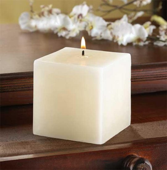 Ivory Vanilla Cube Pillar