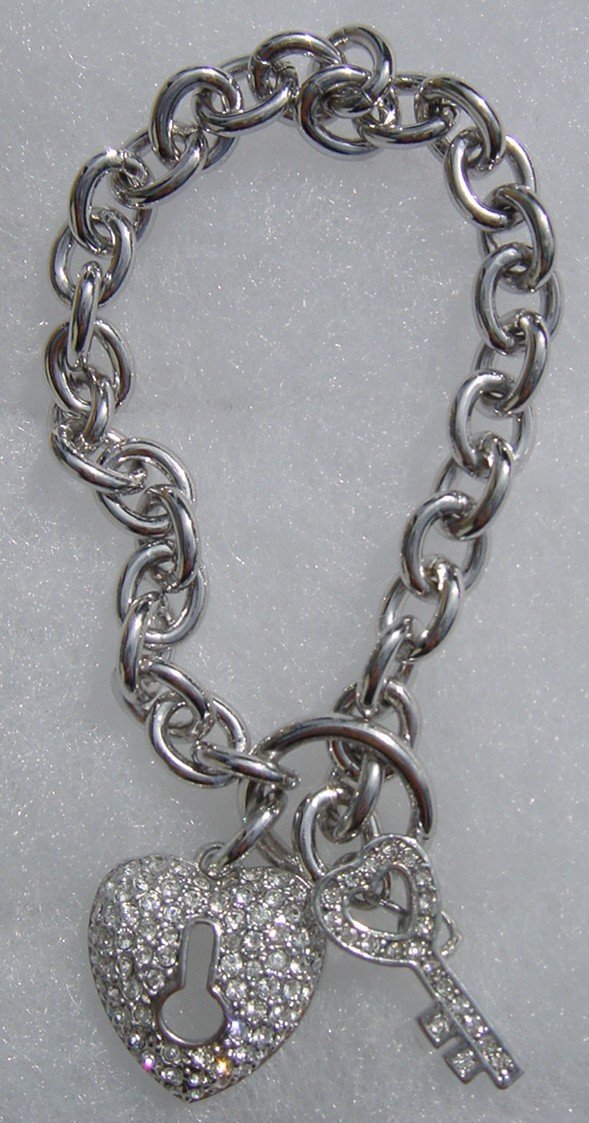 New Heart Key Bracelet