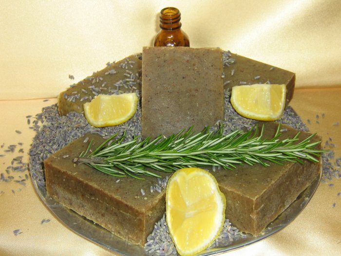 Lemon, Lavender and Rosemary Soap (4.25oz)