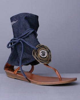 ZIP DETAIL SANDAL