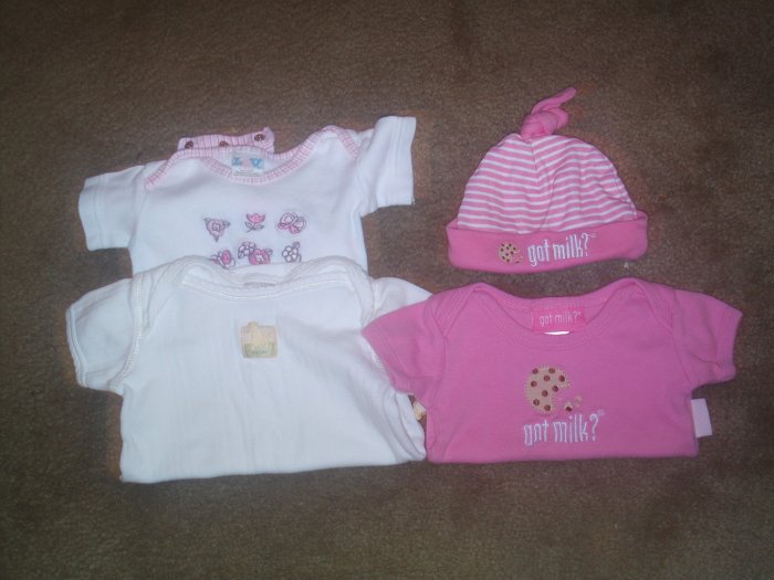 Infant Clothes size 0-6 months