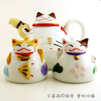 A0042 - Genuine Japanese Lucky Cat 3 pcs