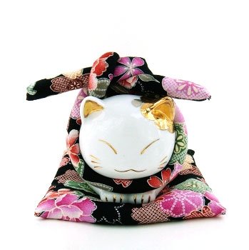 A0076 -Japan Genuine Cattery with Lucky Gold