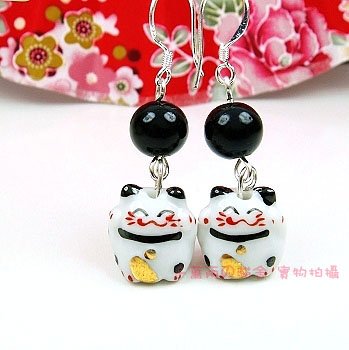 A0168-100% Good Quality Lucky Cat Earrings (Black)