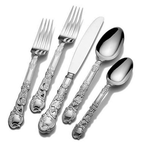 WALLACE 'GRAPEVINE' 45-piece Flatware Set (Services 8)