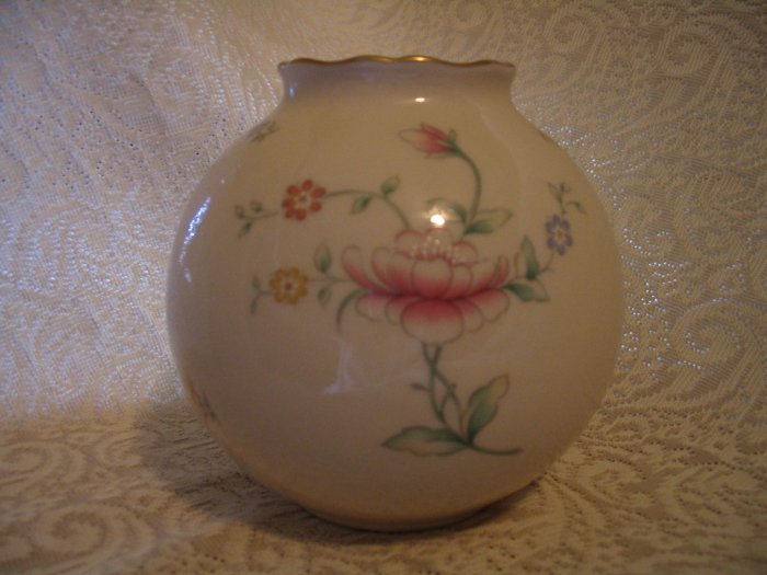 Lenox Globe Vase Floral Garden cuppatea.ecrater.com