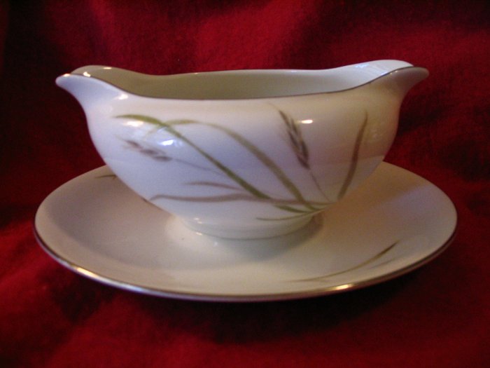 Cadence Gravy Boat with Under Plate cuppatea.ecrater.com