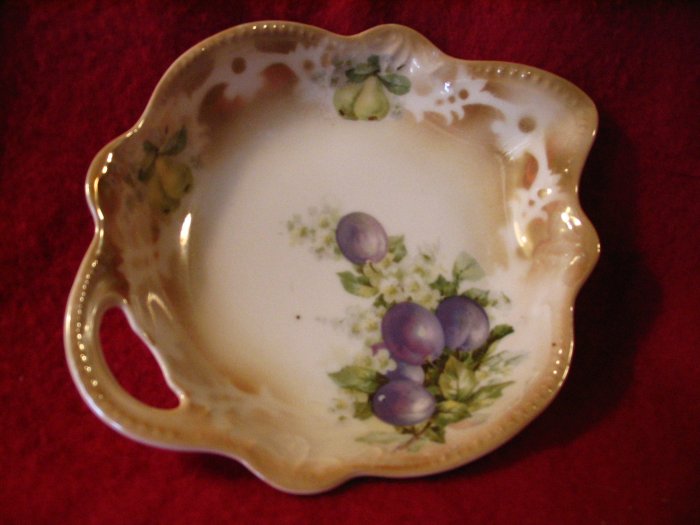 Three Crowns Germany Candy Relish Dish cuppatea.ecrater.com
