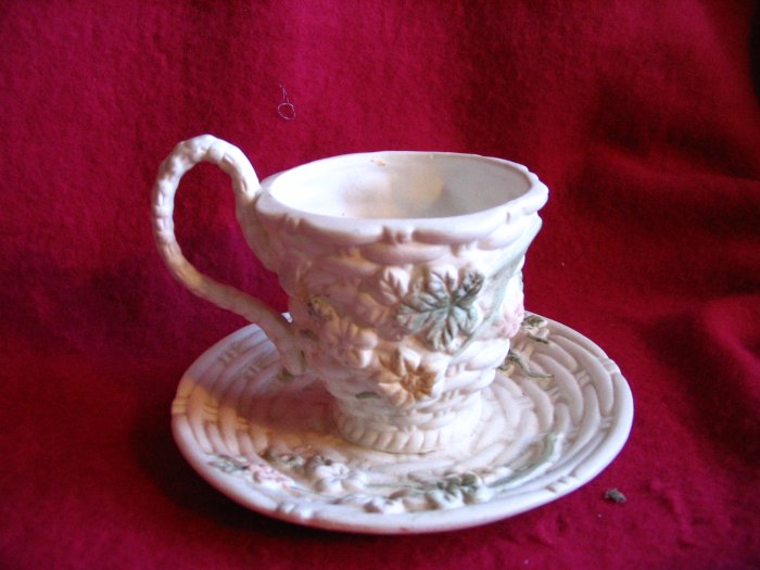 Decorative Ceramic Tea Cup Teacup and Saucer cuppatea.ecrater.com