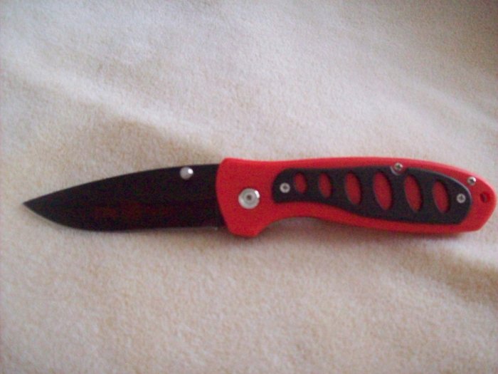 Fire Fighter knife with belt clip !!! collectable
