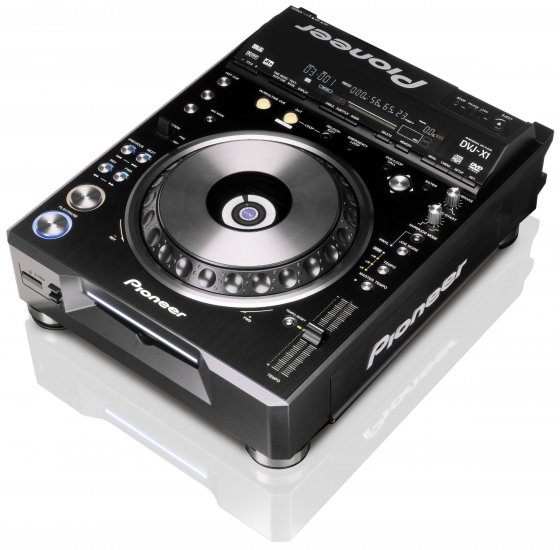 DVJ-X1 / DJ DVD-Spieler mit Scratchfunktion