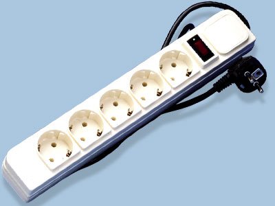 Sevenstar 220 Volt European/Asian Style 220V Surge Protector SS-502
