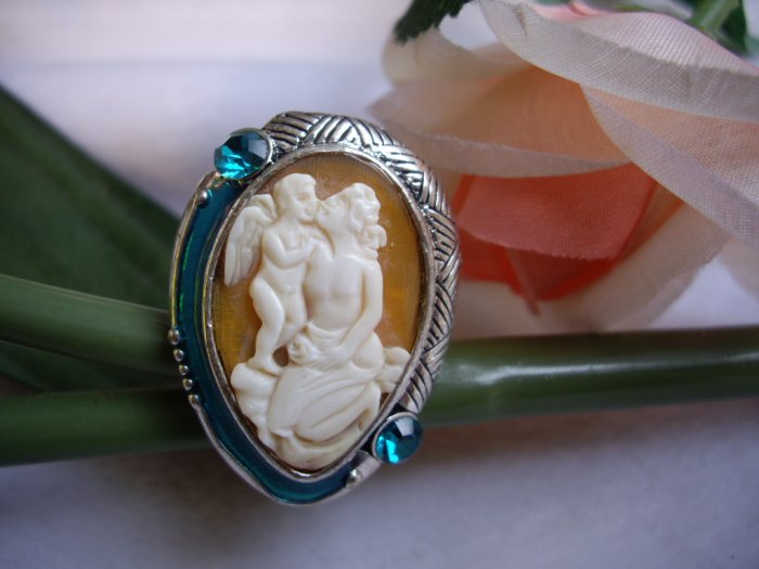 Green diamond Ancient Greek Mythology Mother and Child real cameo ring