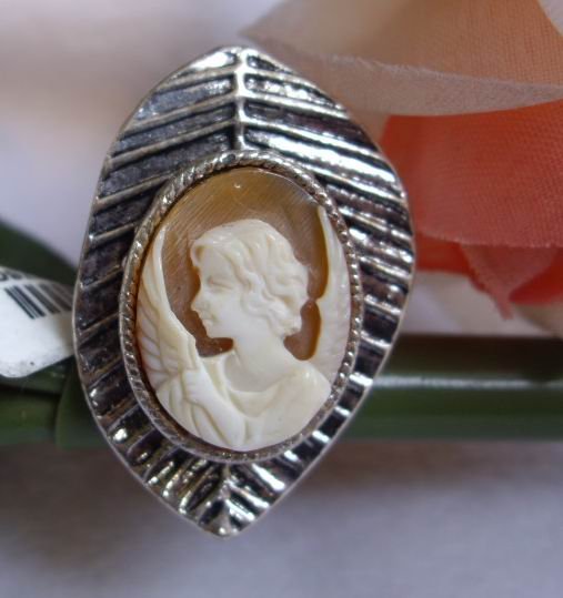 vintage hand carve geniune shell cameo Leaf-shaped ring