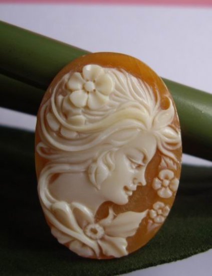 hand carved genuine shell lady cameo high relief
