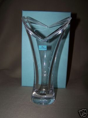 HOYA Crystal Vase NIB