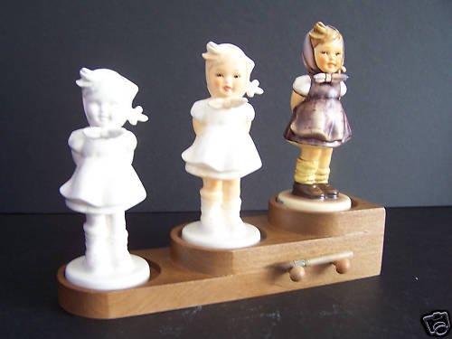 HUMMEL Goebel Which Hand Progression Set NIB