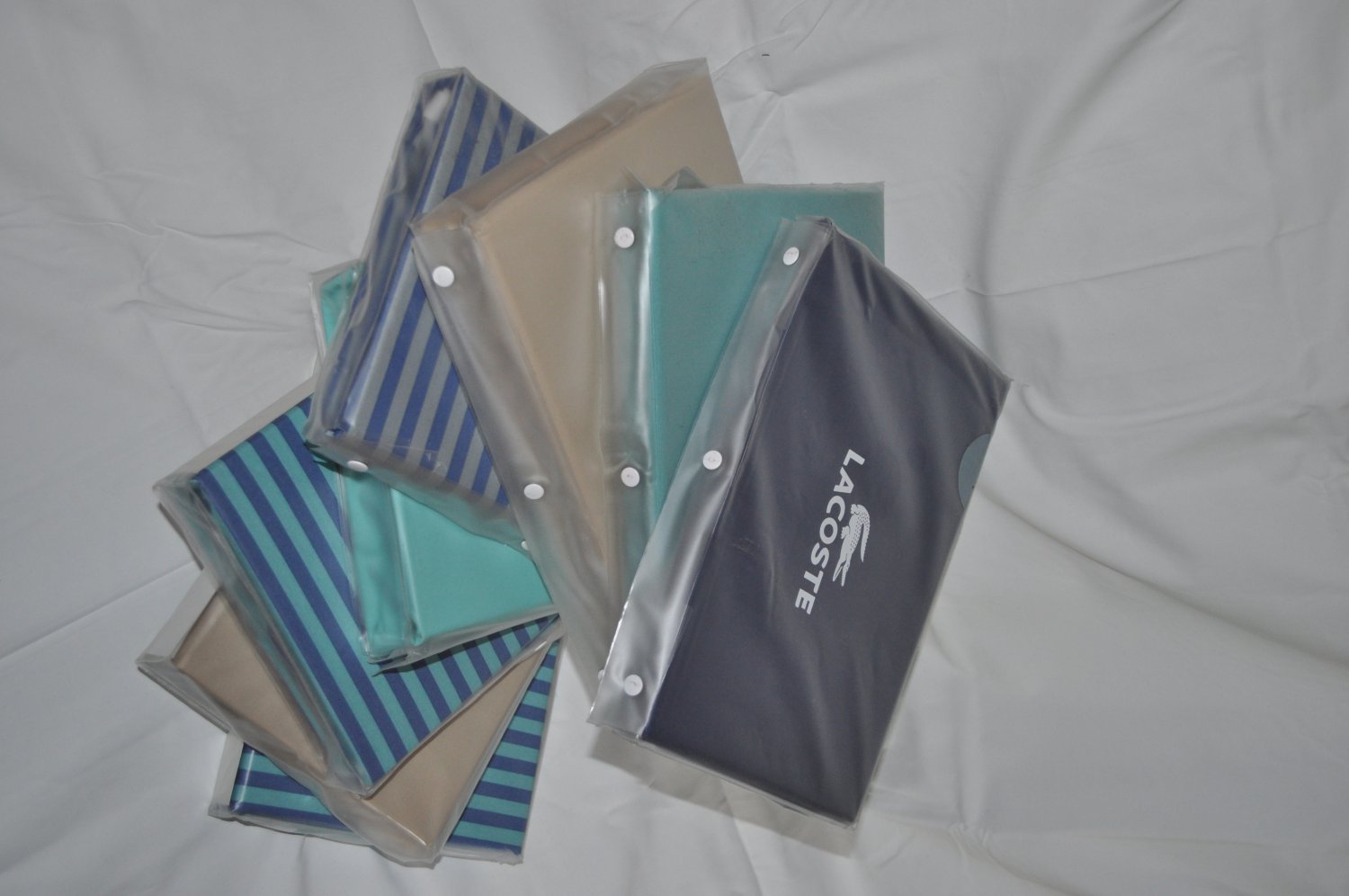 LACOSTE Queen Flat Sheet Porcelain / Dusty Olive New