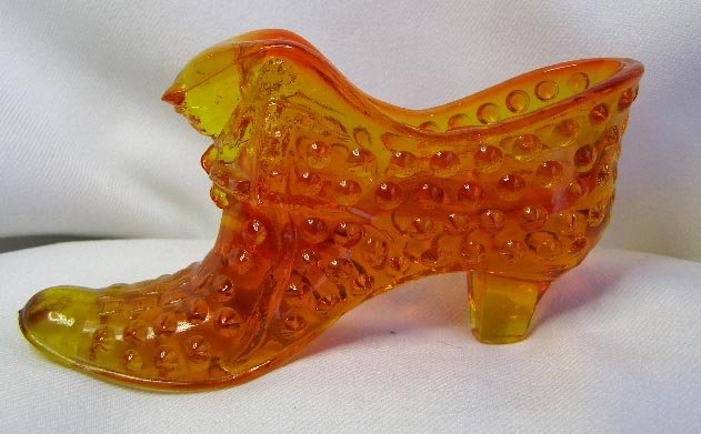 Vintage Fenton Orange Amberina Hobnail Glass Shoe w/Cat