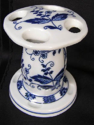 Blue Onion Transferware Vienna Woods Toothbrush Holder