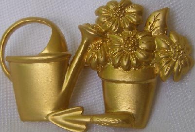 Vintage Avon Goldtone Gardening Brooch