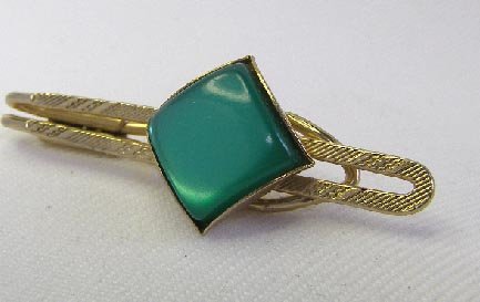 1940s Vintage Mans Tie Clasp w/ Green Cabachon