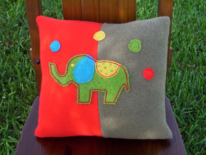 FUNNY ELEPHANT Pillow
