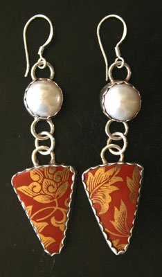 Style EP8 Restaurant Plate Earrings with Pearls