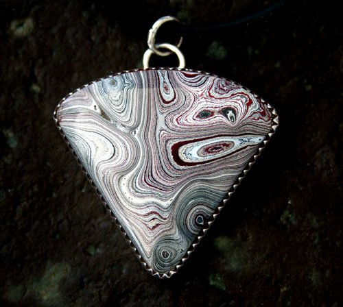 Style. P33 Pendant, "Motor Agate"