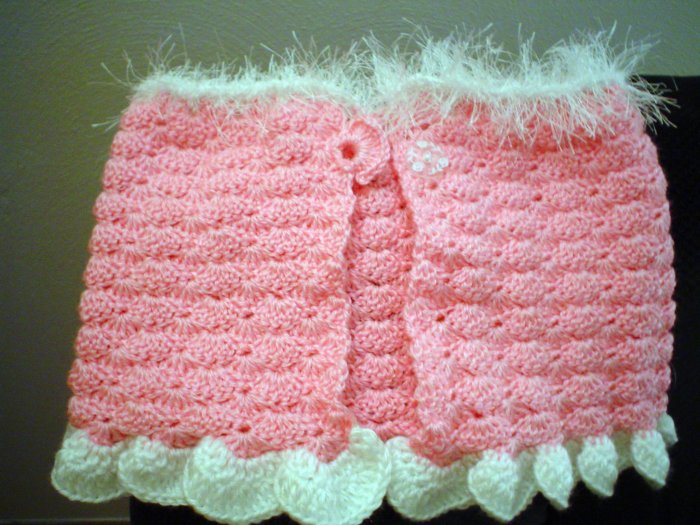 Little girl's cape
