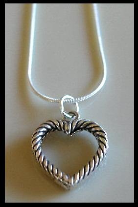 Solid Sterling Silver MOTHERS PICTURE HEART Charm Necklace 18 Inches