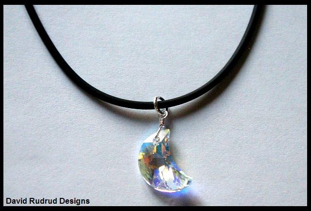 Twilight New Moon Movie Premier 18" Black Necklace