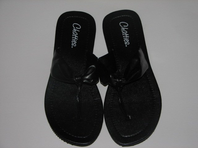 Women's Black T-Strap Sandals Small (5-6)