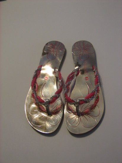 Women's Gold and Fuschia Sunny Feet Brand Sandals Size 8 1/2