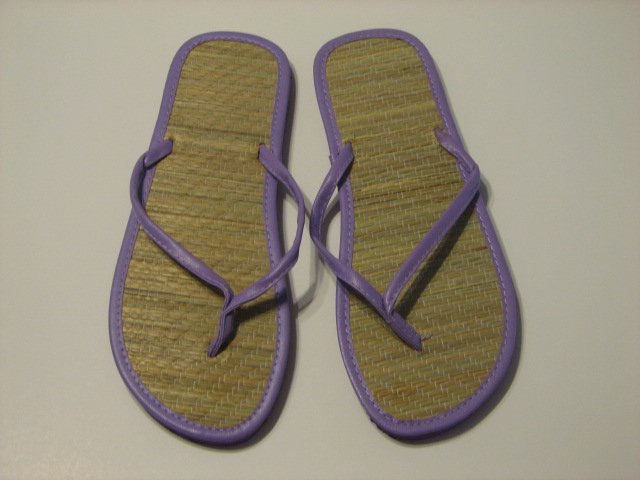 Women's Purple Bamboo Flip Flops Size 8
