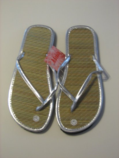 Women's Silver Bamboo Flip Flops Size 8