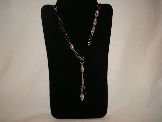 Beautiful Sterling Silver Necklace with Crystals & Onyx