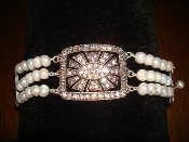 Serena Bracelet-White Pearls