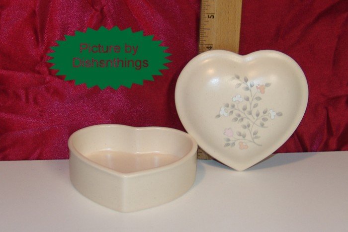 Pfaltzgraff REMEMBRANCE Lidded Heart Trinket Box USA A+