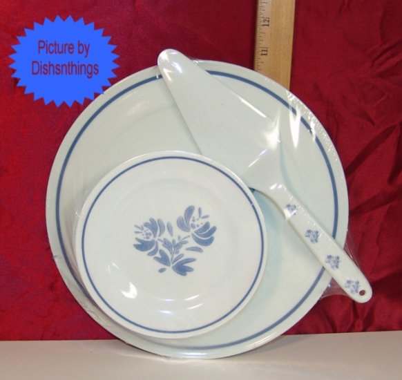 Pfaltzgraff YORKTOWNE Melamine 8pc Cake Set NIB NEAT!