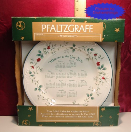 Pfaltzgraff WINTERBERRY Millennium Calendar Plate NIB