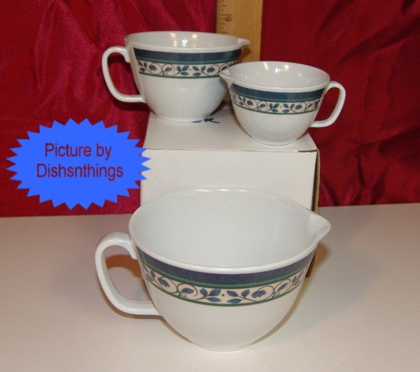 Pfaltzgraff ORLEANS 3pc Melamine Measure Cup Set
