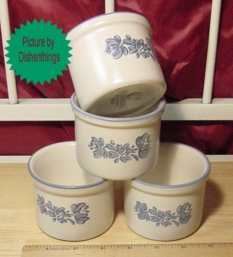 Pfaltzgraff YORKTOWNE FOUR 3 inch Dip Crocks MINT USA
