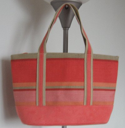 LIKE NEW Bath and Body Works peach purse handbag bag