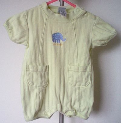 OshKosh romper size 0-3 months pale green elephant in excellent condition