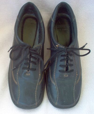 black Cloud Nine West comfort casual shoes size 7M leather in gently used condition